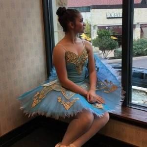 Meet your Posher, Virginia